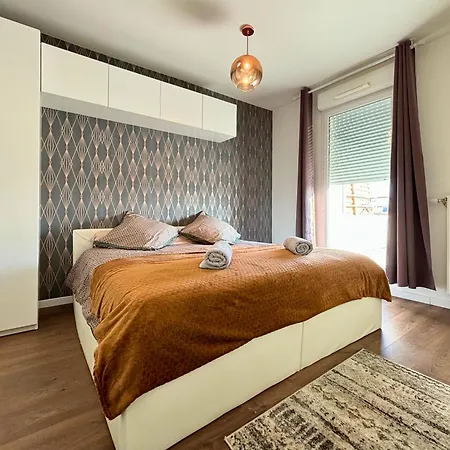 Apartment Peri - Lit Kingsize - Terrasse Vue Tour Eiffel #sirdest Bezons